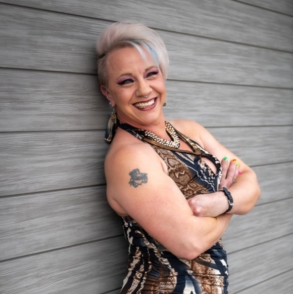 Meet your posher - Picture 2 of 5